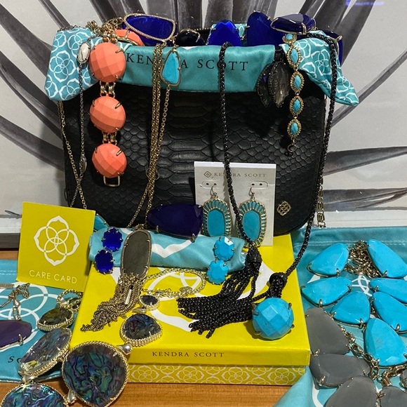 Kendra Scott Handbags - Rare Kendra Scott Faux Python Bag